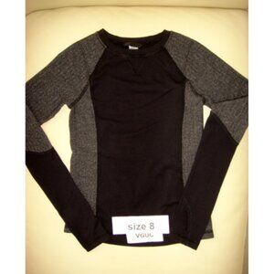 Ivivva Girl by Lululemon 🍋 long sleeve black with herringbone pattern size 8